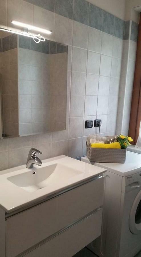 Apartament Sunflower House Ieo Ripamonti Mediolan Zewnętrze zdjęcie