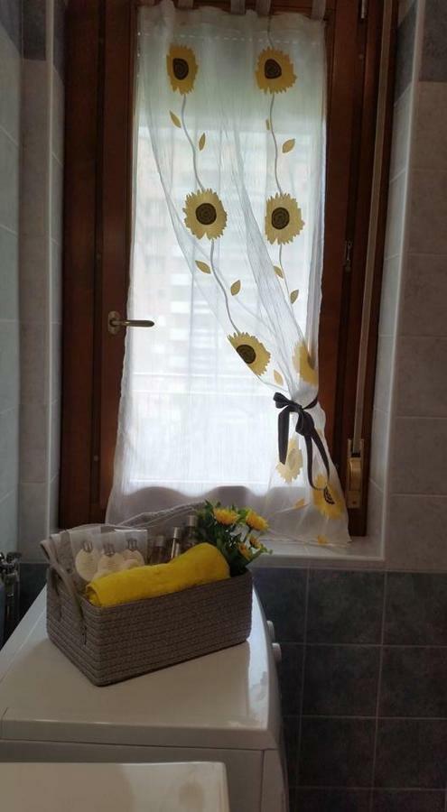 Apartament Sunflower House Ieo Ripamonti Mediolan Zewnętrze zdjęcie